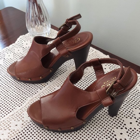 CHAPS SARISTA BROWN VEGAN LEATHER PEEP TOE HEELS (6B) - Picture 7 of 13